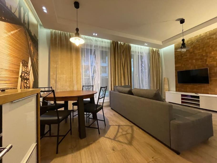Riverside Apartment *